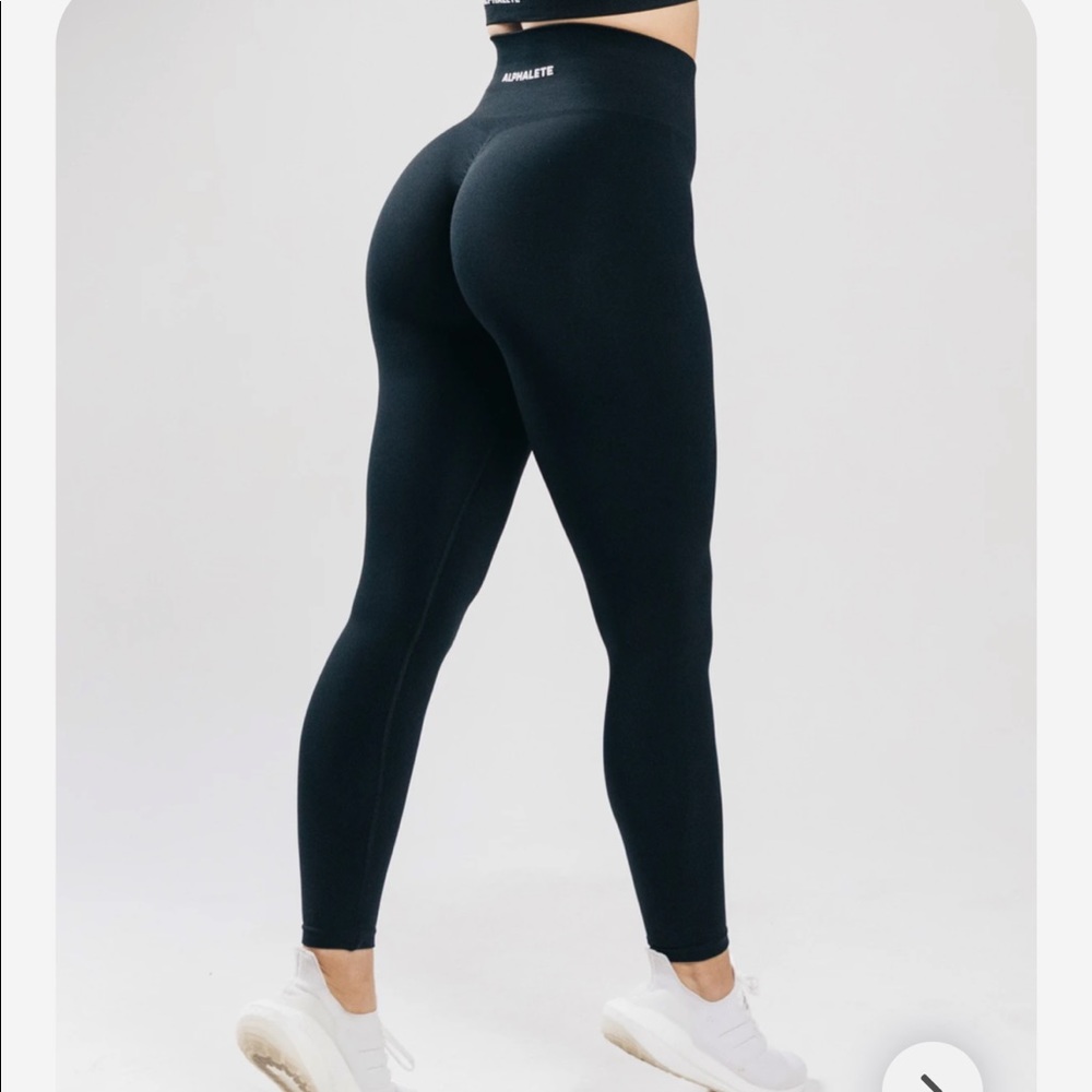 Alphalete Amplify